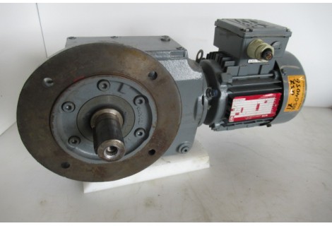 17 RPM 0,37 KW Asmaat 30 mm. Used